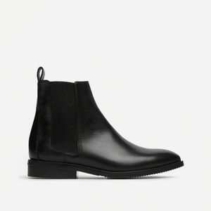 Everlane The Modern Chelsea Boots Black